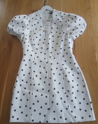 Sukienka ZARA w grochy rozmiar M