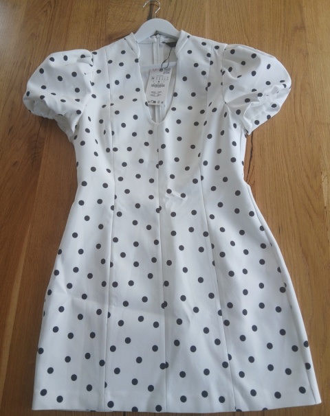 Sukienka ZARA w grochy rozmiar M